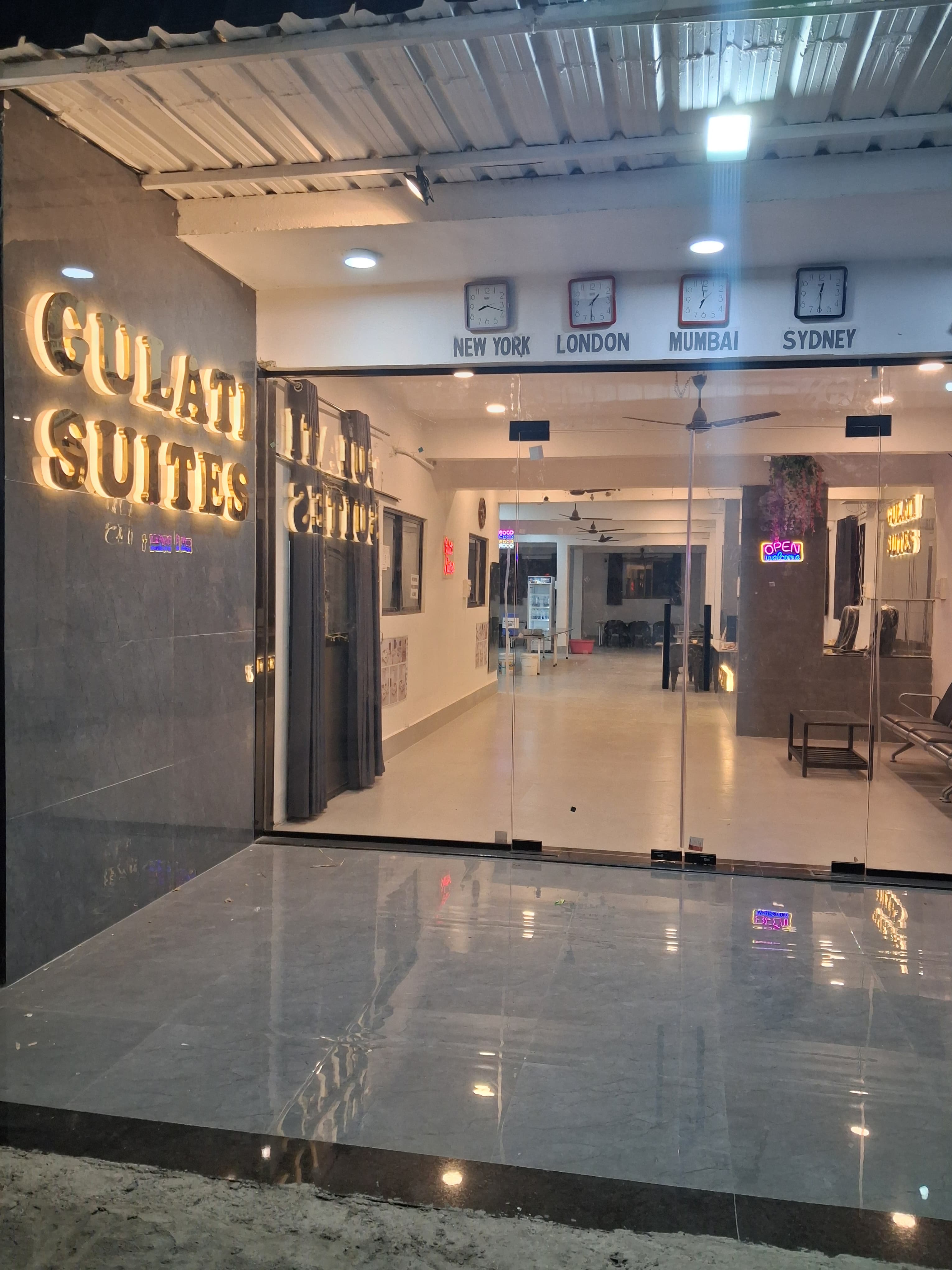 Hotel entrance and lobby